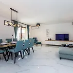House Luna Βίλα *