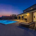 빌라 House Luna